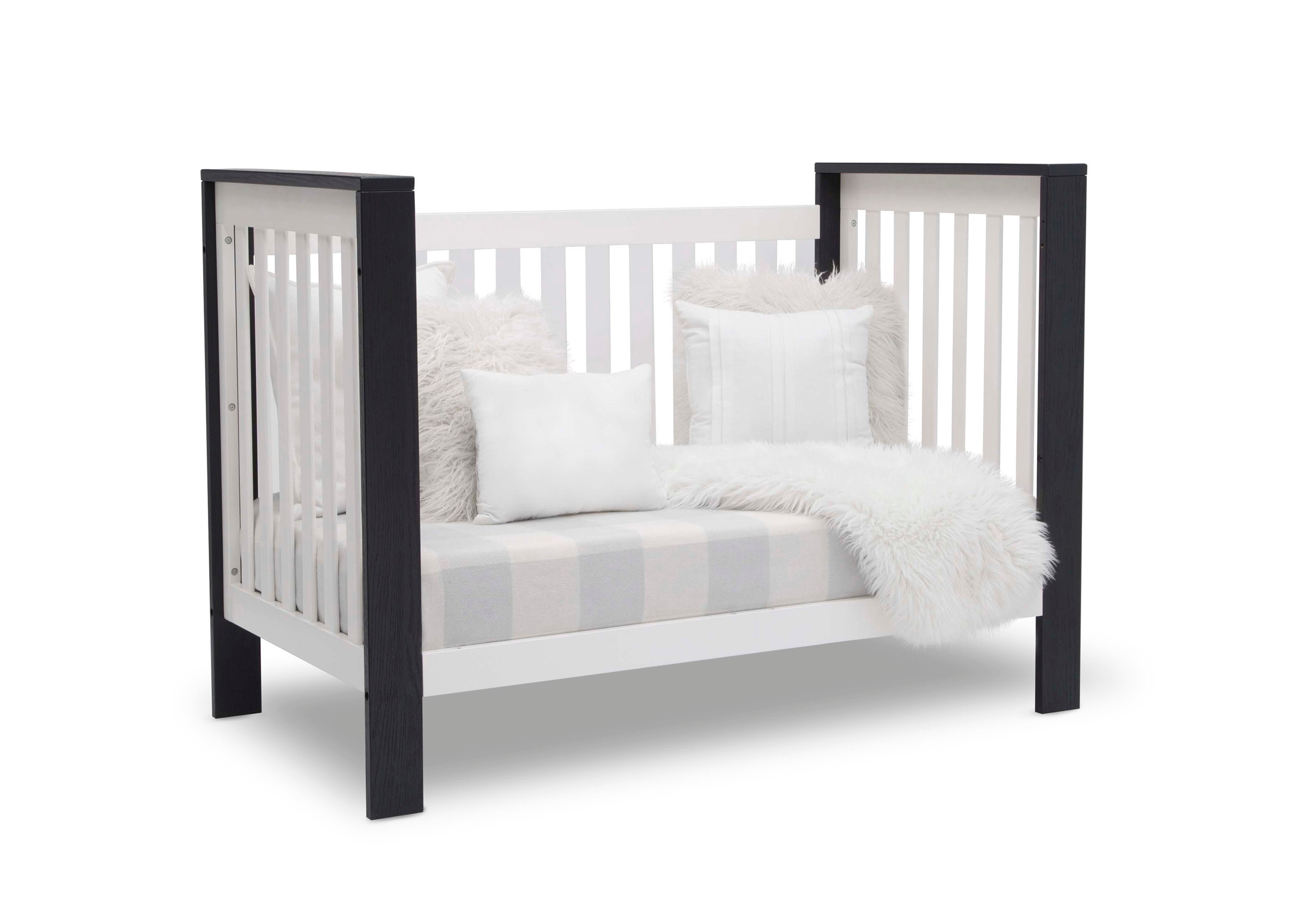 Miles 4-in-1 Convertible Crib