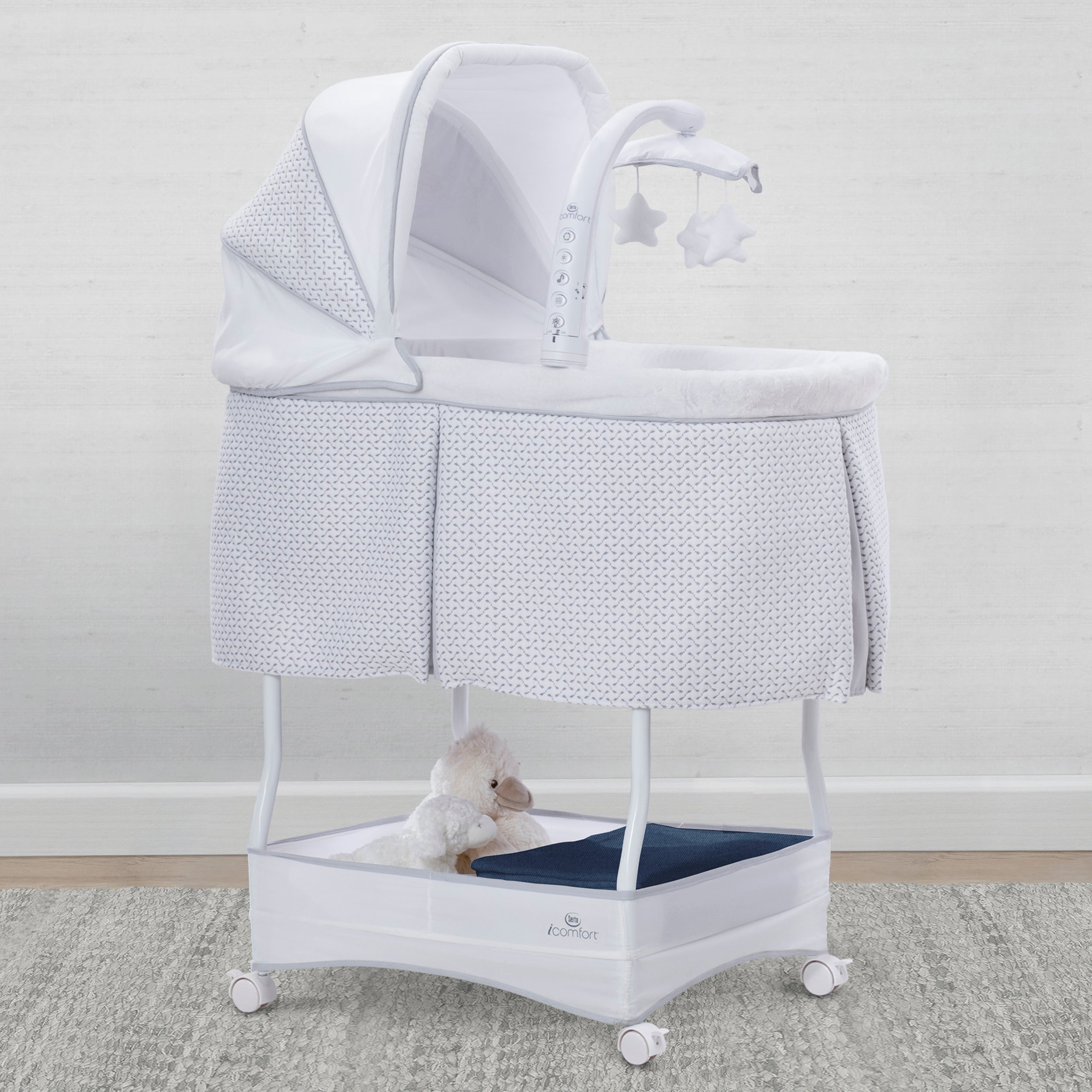 iComfort Auto Glide Bassinet