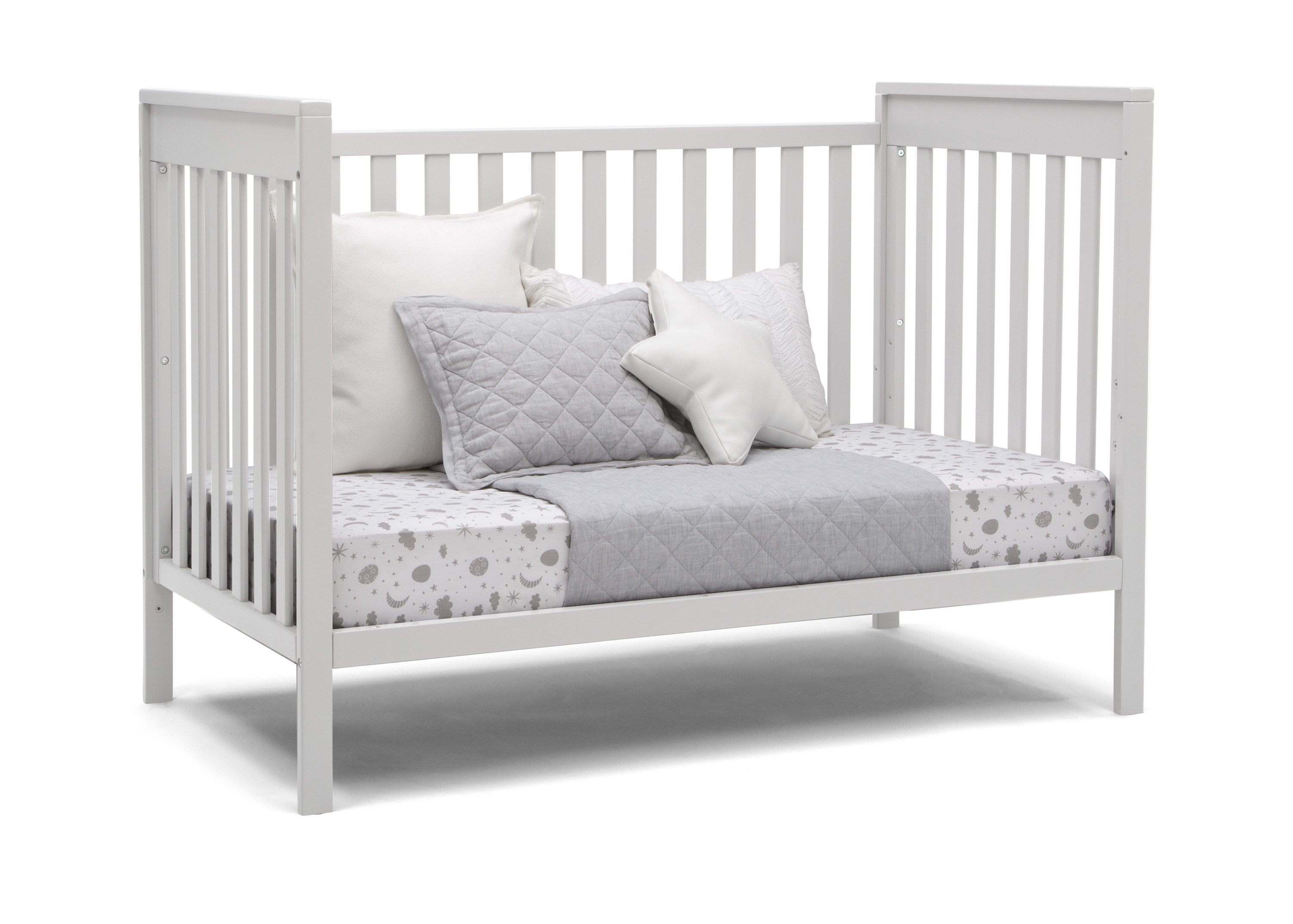 Mercer 6-in-1 Convertible Crib
